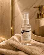 Scalp Roller Cleaner gebruik in badkamer